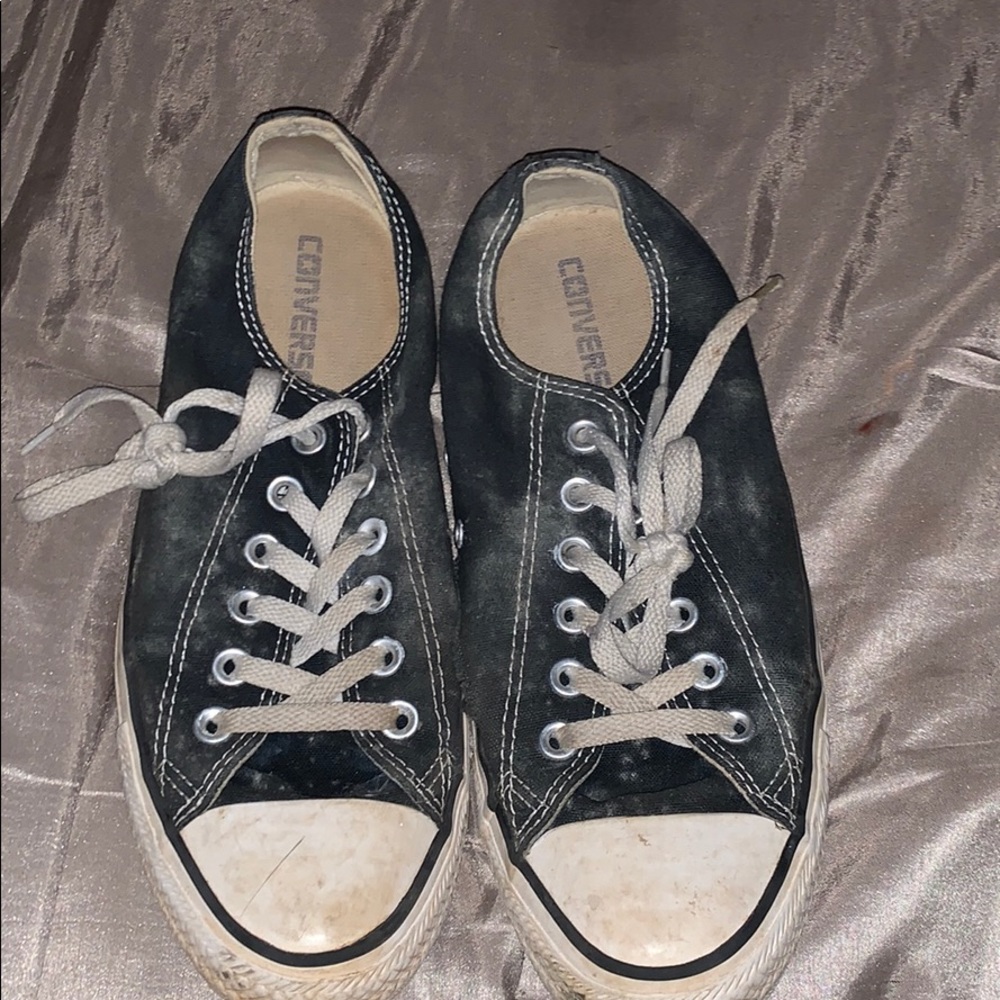 Black and white converse